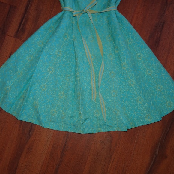 Light blue and lime green flowered spring dress - Picture 2 of 8